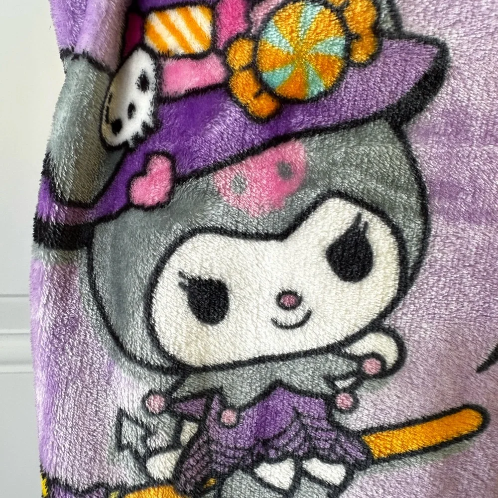 Hello Kitty and friends Halloween Purple Blanket